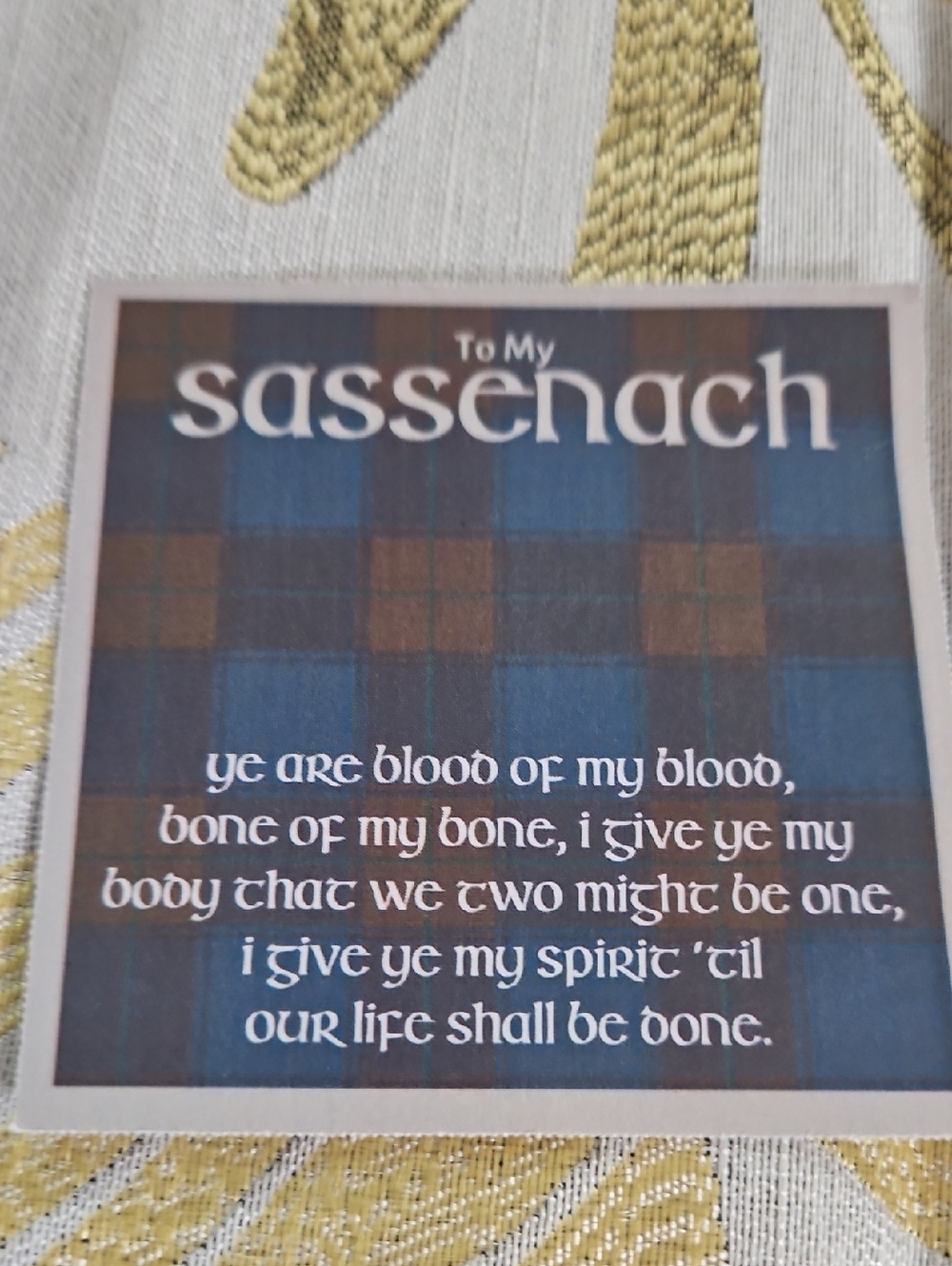 Outlander "Sassenach" Love knot necklace with Lux display box - Picture 3 of 3